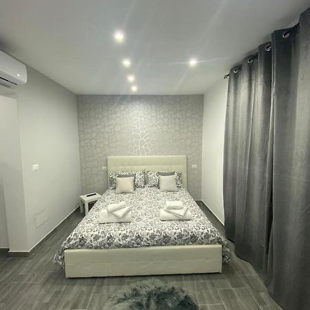 Suite Nicolai 165 Бари Екстериор снимка