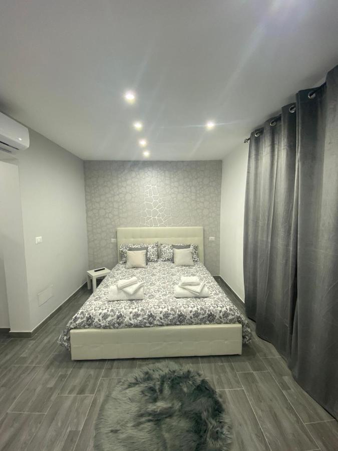 Suite Nicolai 165 Бари Екстериор снимка