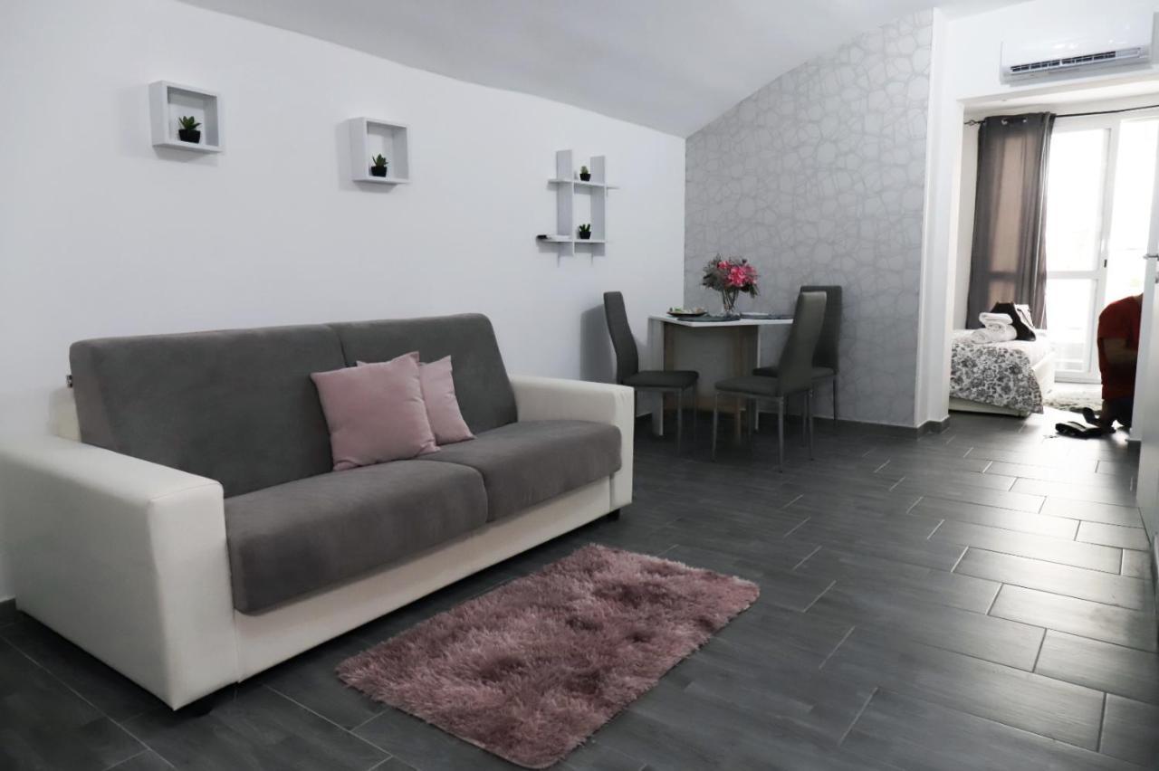 Suite Nicolai 165 Бари Екстериор снимка