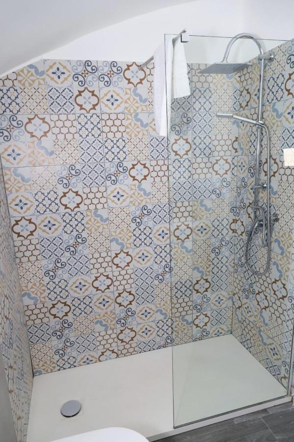 Suite Nicolai 165 Бари Екстериор снимка
