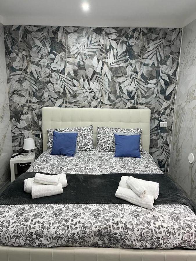 Suite Nicolai 165 Бари Екстериор снимка