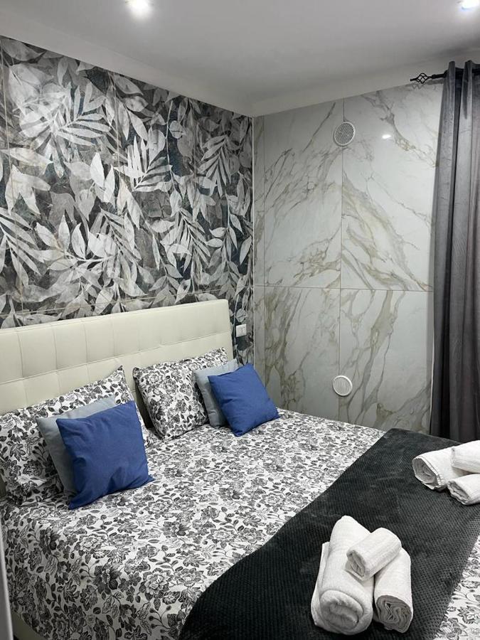 Suite Nicolai 165 Бари Екстериор снимка