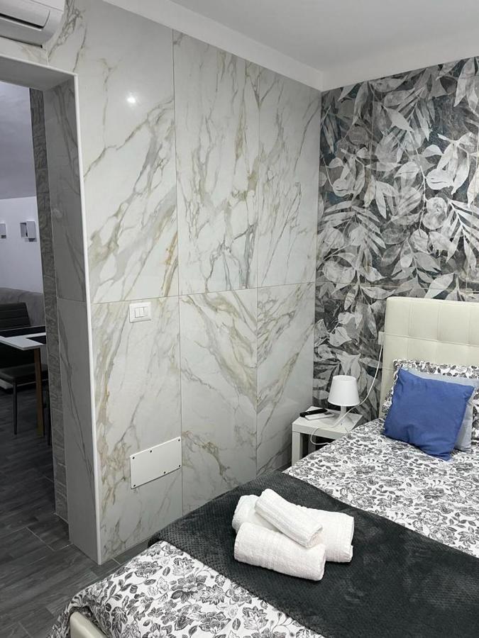 Suite Nicolai 165 Бари Екстериор снимка